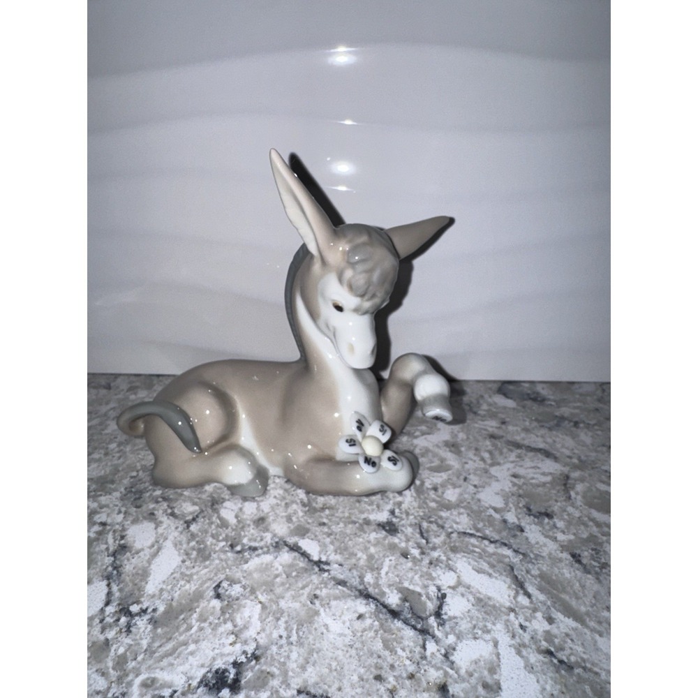 LLadro "Donkey in Love" Porcelain Figurine Gloss Si No Yes Flower Petals Ears